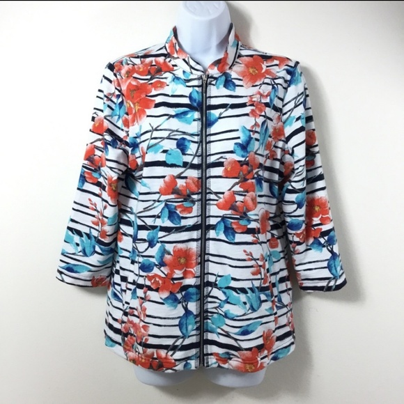 Chico's Jackets & Blazers - 💙 Chico's Floral Jacket 💙